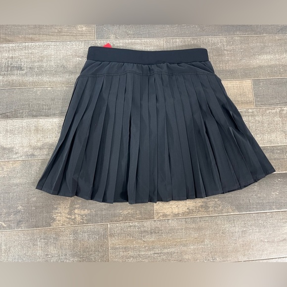 NEW Spanx Get Moving Pleated Skort Black - Picture 5 of 12